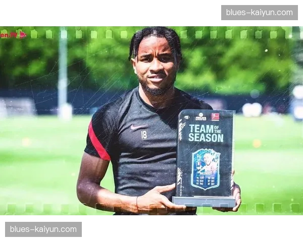 莱比锡与队内19岁青训中场天才施密特续约至2029年