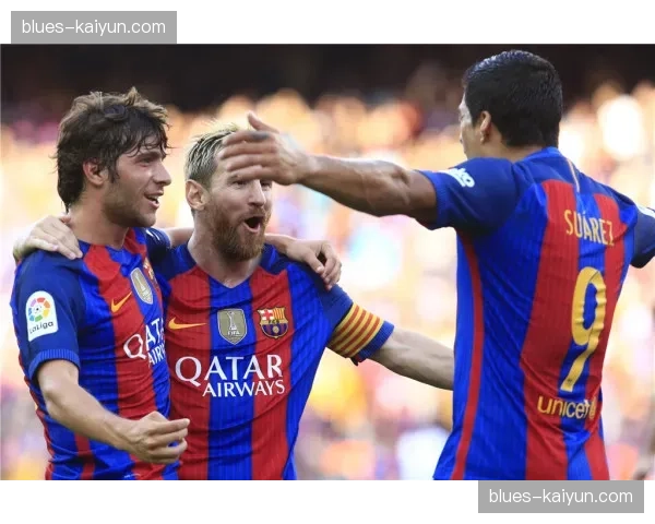 比利亚雷亚尔3-0完胜贝蒂斯，索尔洛特上演帽子戏法