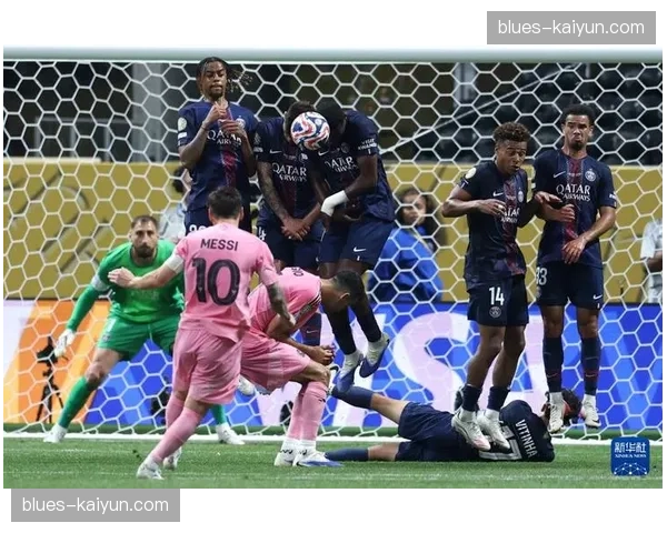 维尼修斯因累积黄牌停赛，将缺席对阵巴黎圣日耳曼的首回合较量